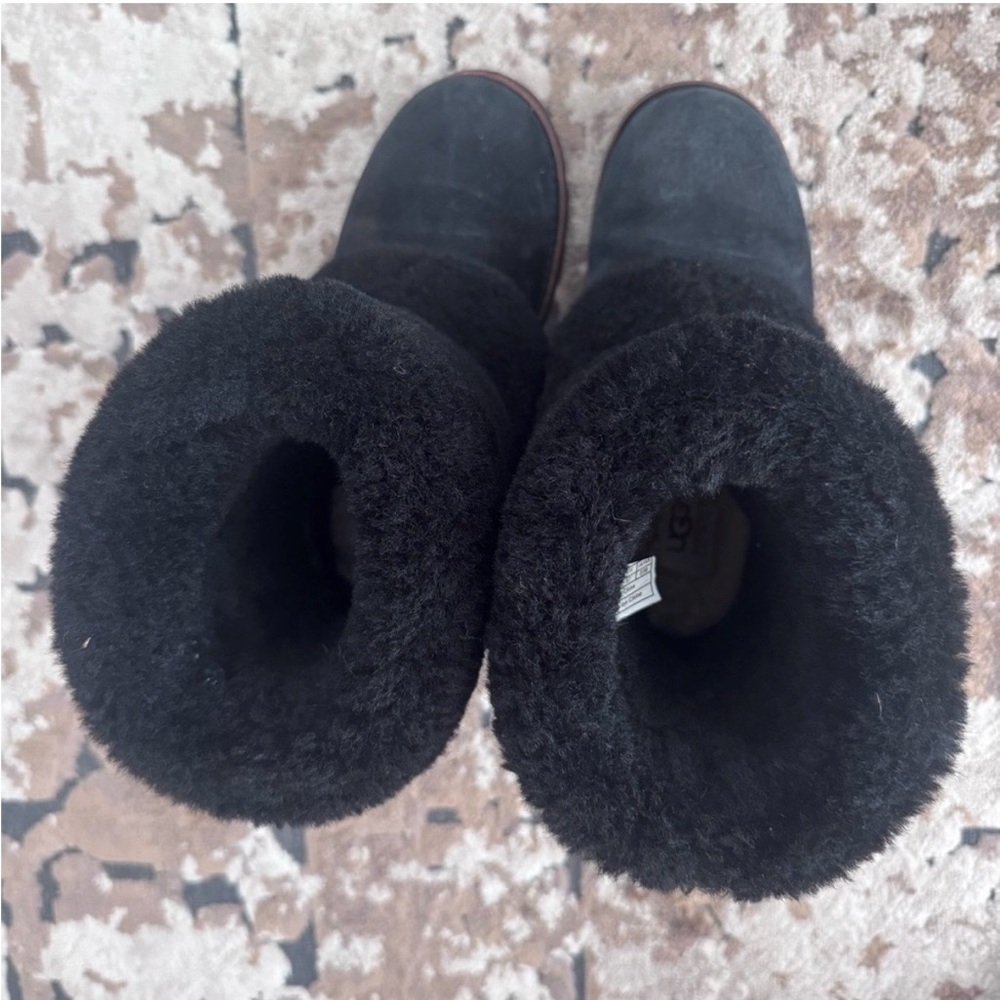 UGG Black Boots EUC - Picture 8 of 10